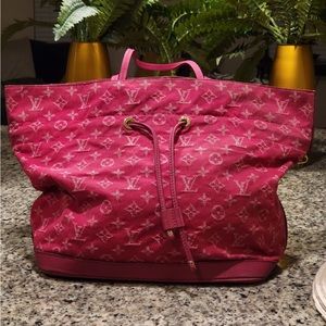 Louis Vuitton LV Shoulder bag pink monogram denim